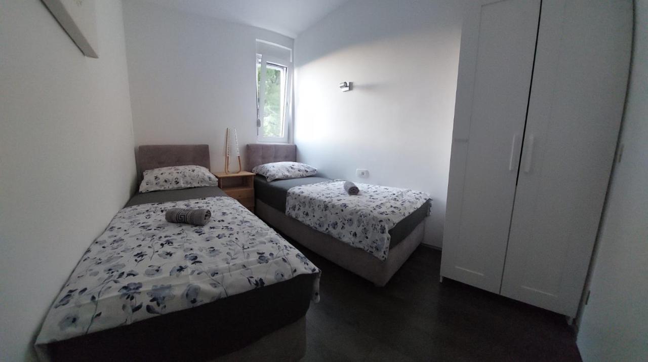 Villa Jolara-Luxury Apartment A8 Mimice Exterior foto